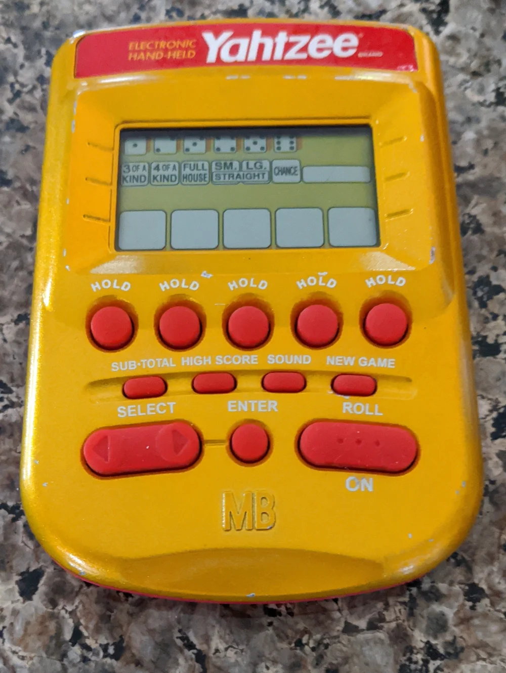 Hasbro 2002 Vintage Yahtzee Handheld Pocket Electronic Game Gold & Red works